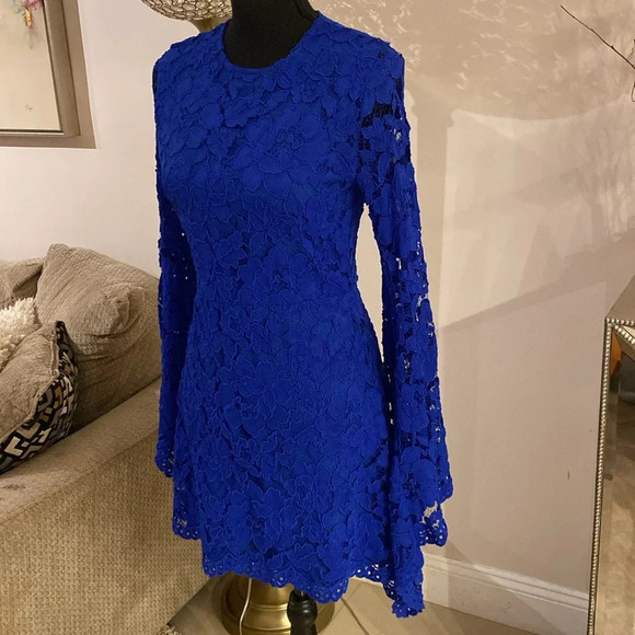 ALEXIS BLUE LACE ELONGATED BELL SLEEVE A-LINE MINI DRESS SZ.S - Picture 7 of 10